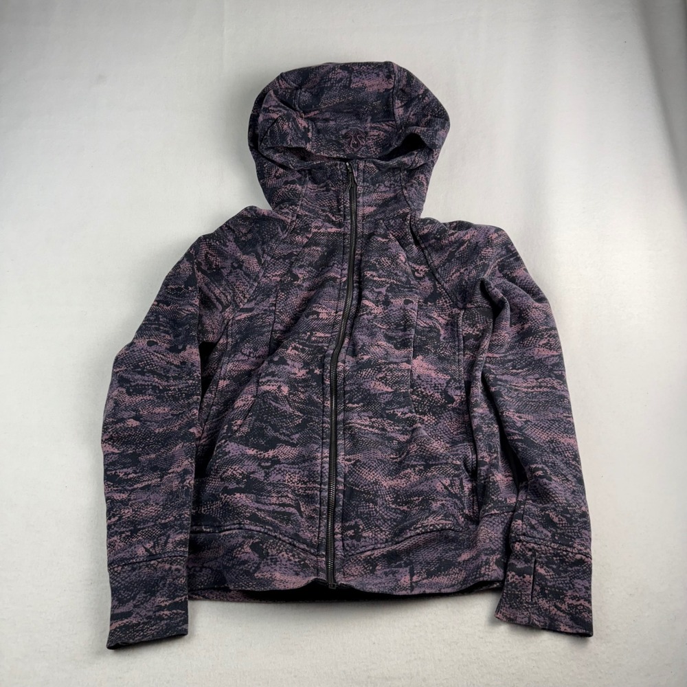 Lululemon‎ Scuba Full Zip Hoodie Size 8 Pink Black Snakeskin Camo W4AFRS